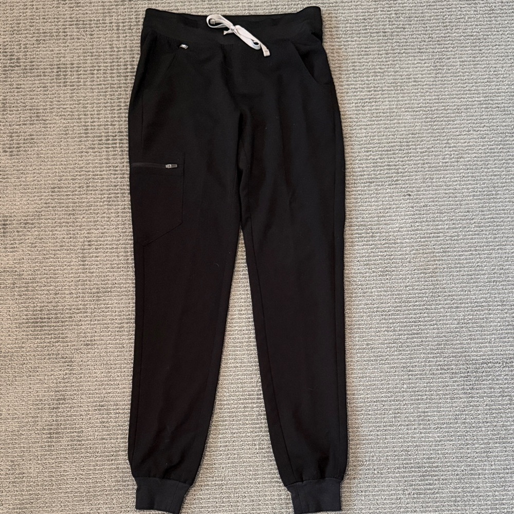 FIGS Women's Zamora Jogger scrub pants